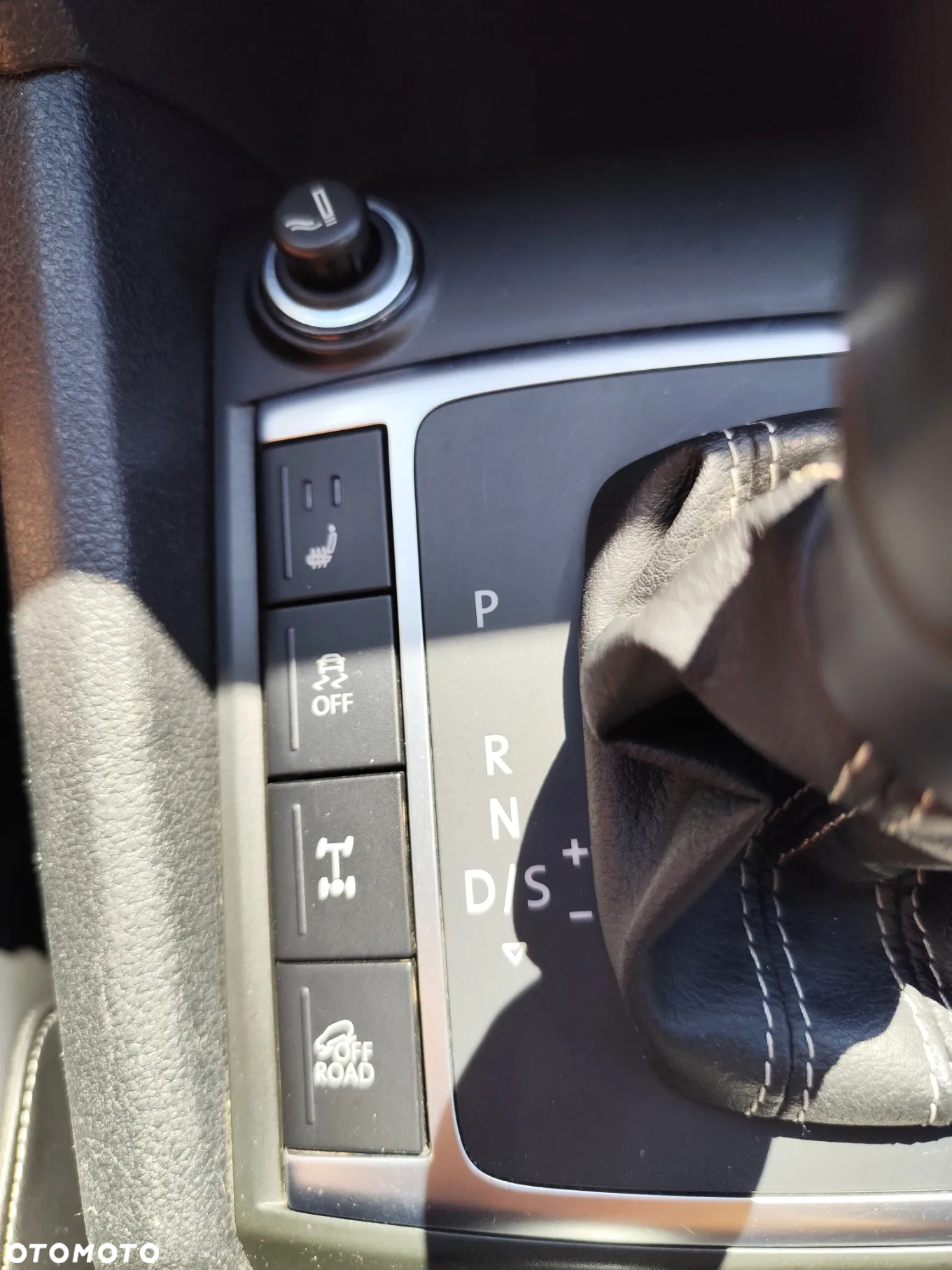 Volkswagen Amarok 3.0 TDI 4MOTION Autm Aventura - 38