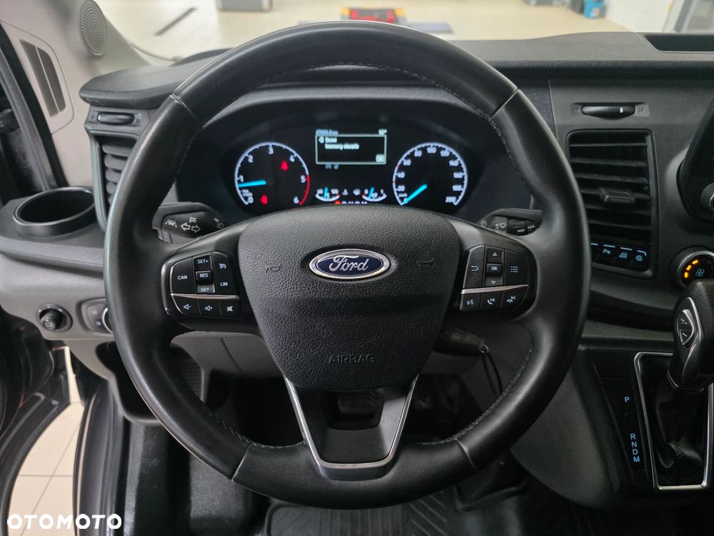 Ford Transit - 25
