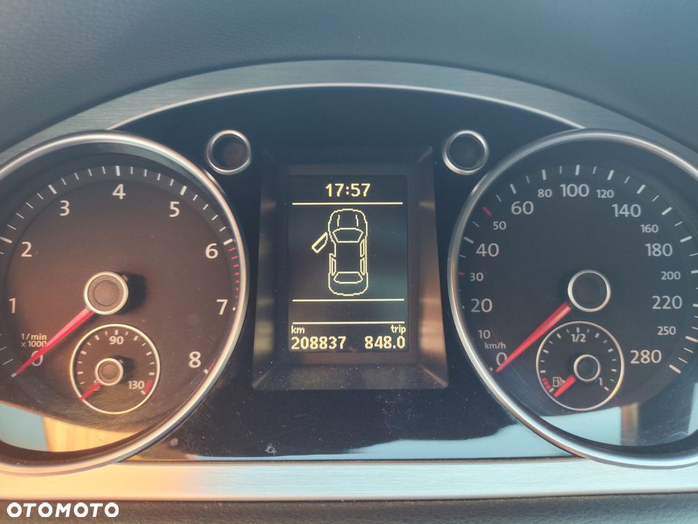 Volkswagen Passat CC - 8