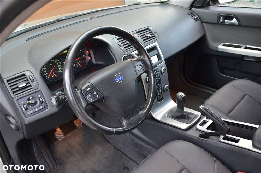 Volvo V50 1.6D DPF DRIVe - 16