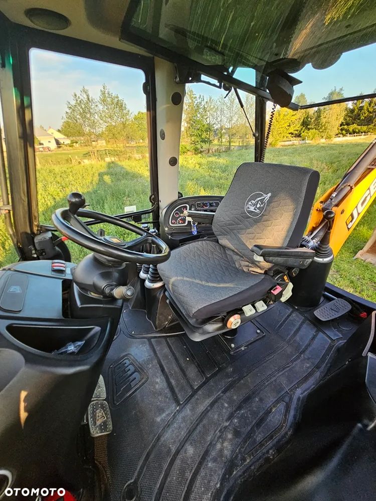 JCB 3CX - 5