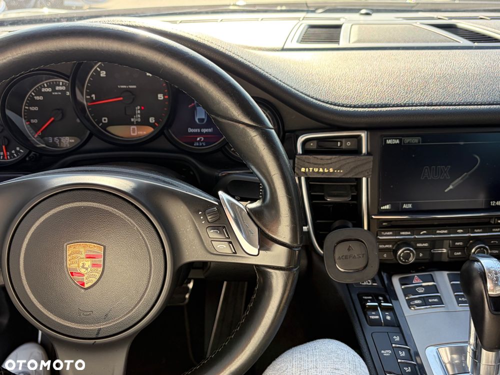 Porsche Panamera - 17