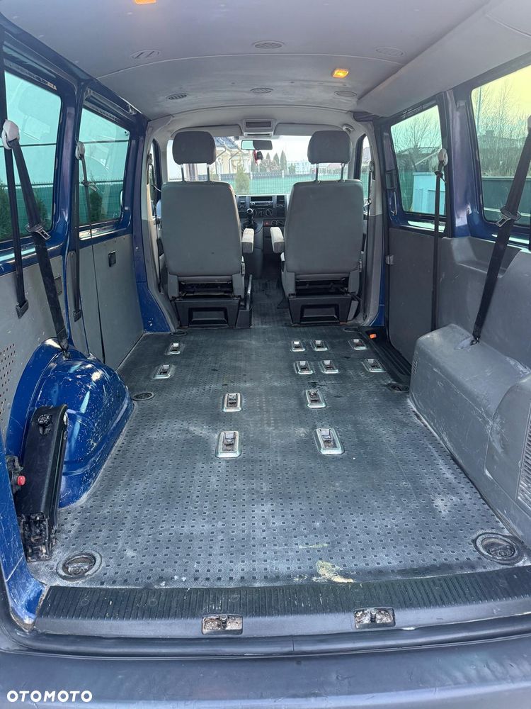 Volkswagen Transporter Standard - 23