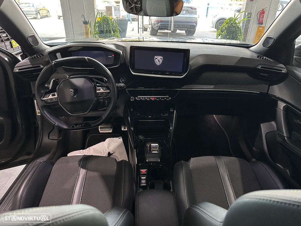 Peugeot 2008 1.2 PureTech GT EAT8 - 7