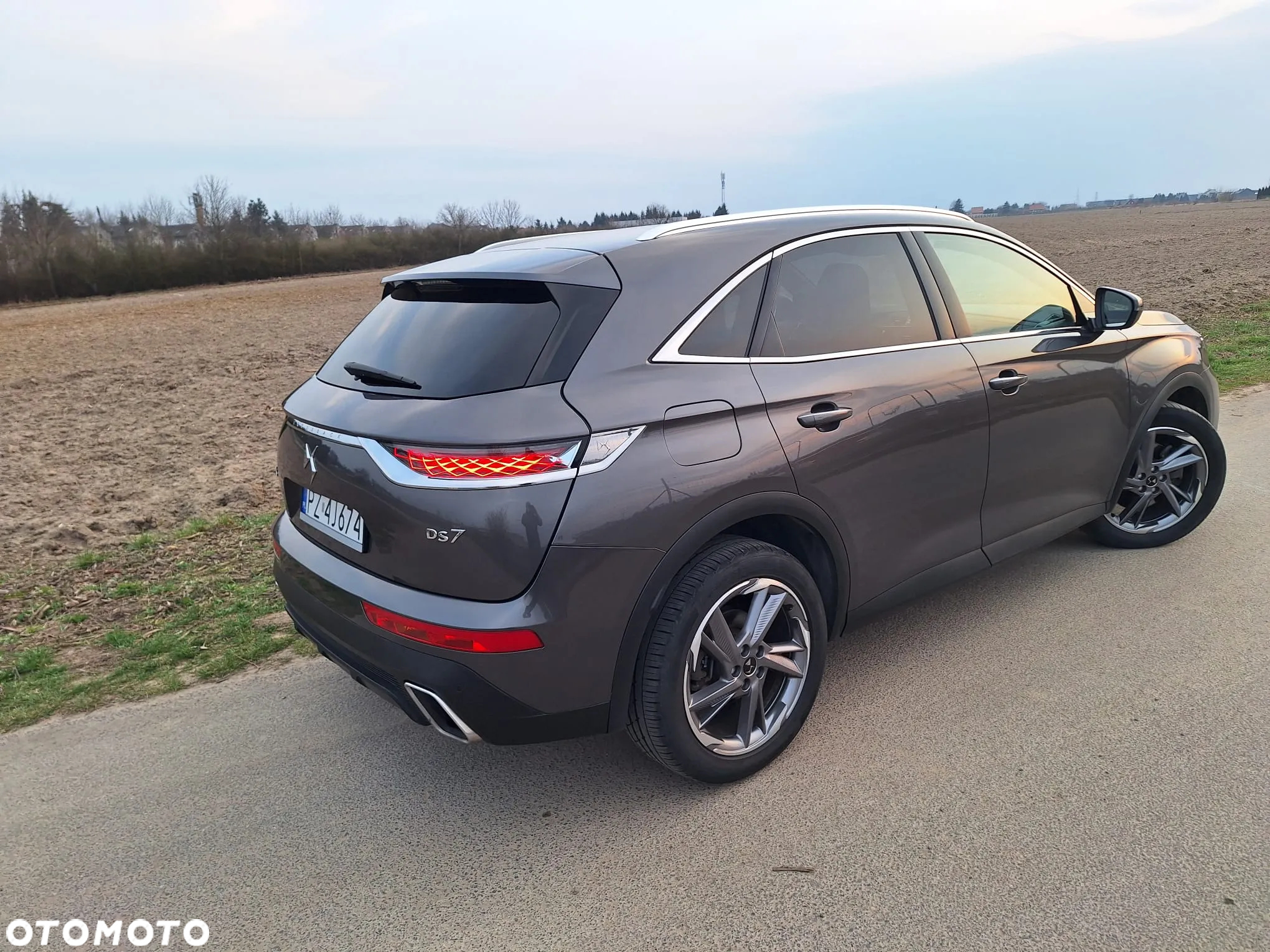 DS Automobiles DS 7 Crossback 1.6 E-Tense 4x4 Grand Chic - 6