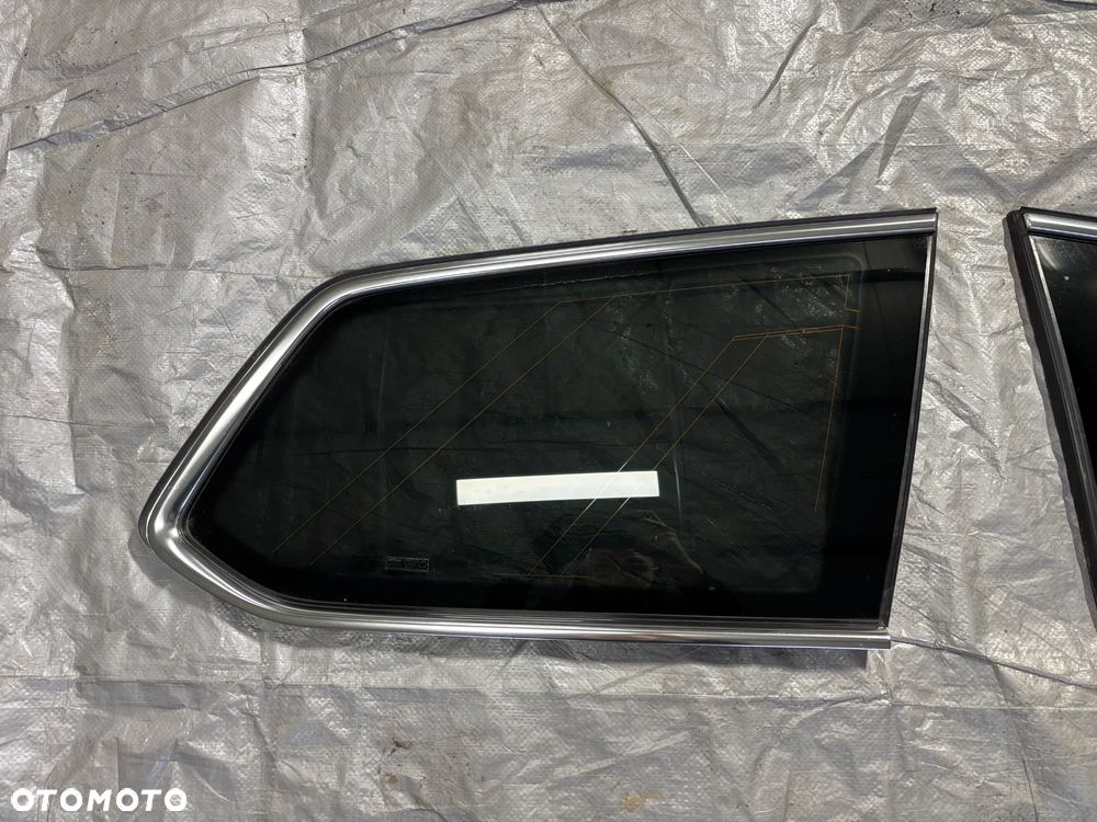 Vw Golf VII kombi  szyba karoseryjna tył prawa lewa 15r 3G9845298CF 3G9845297CF - 2