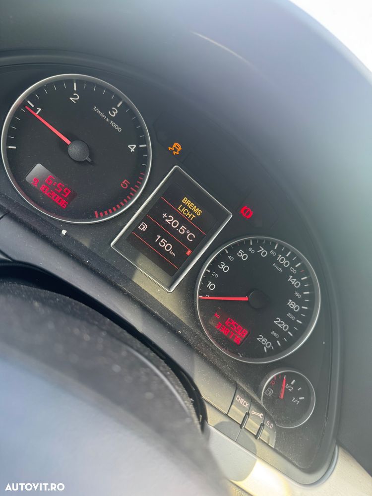 Audi A4 Avant 2.0 TDI - 5