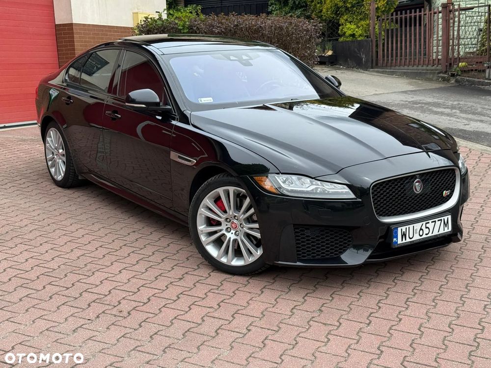 Jaguar XF S AWD - 31