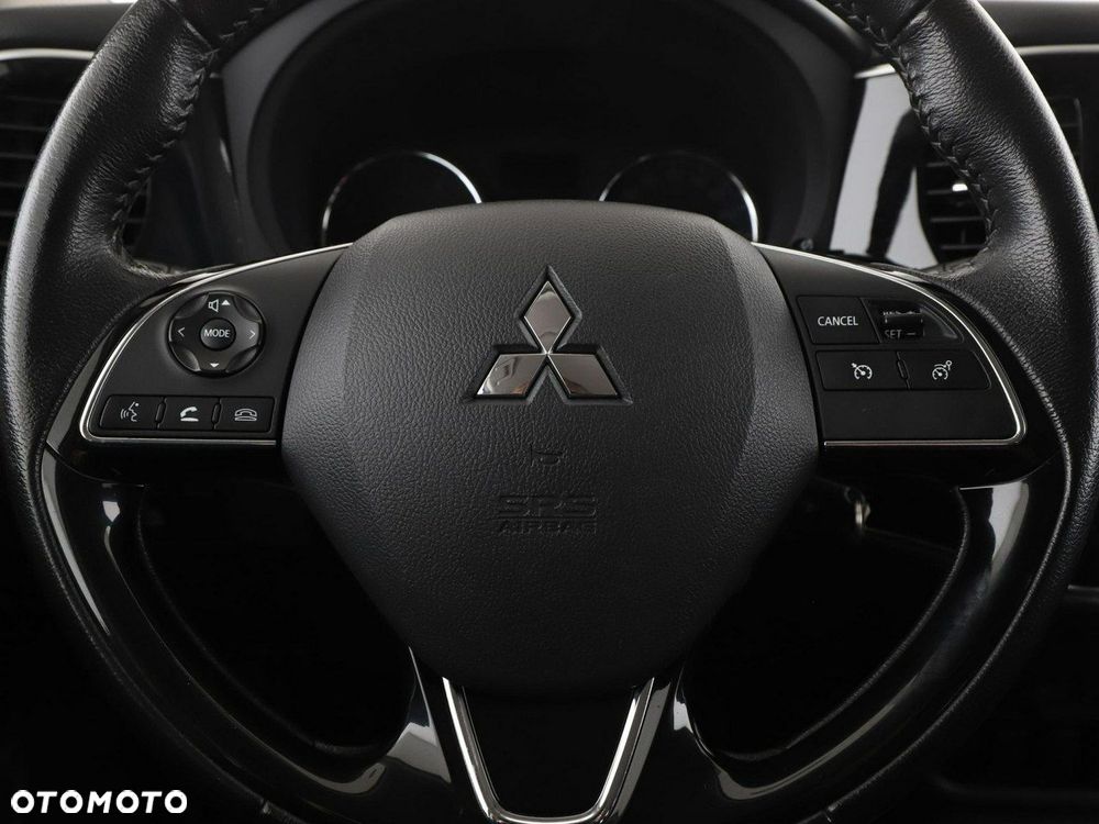 Mitsubishi Outlander 2.0 2WD Edition 100 - 21