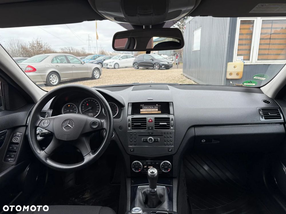Mercedes-Benz Klasa C 180 Kompressor BlueEFFICIENCY Elegance - 16