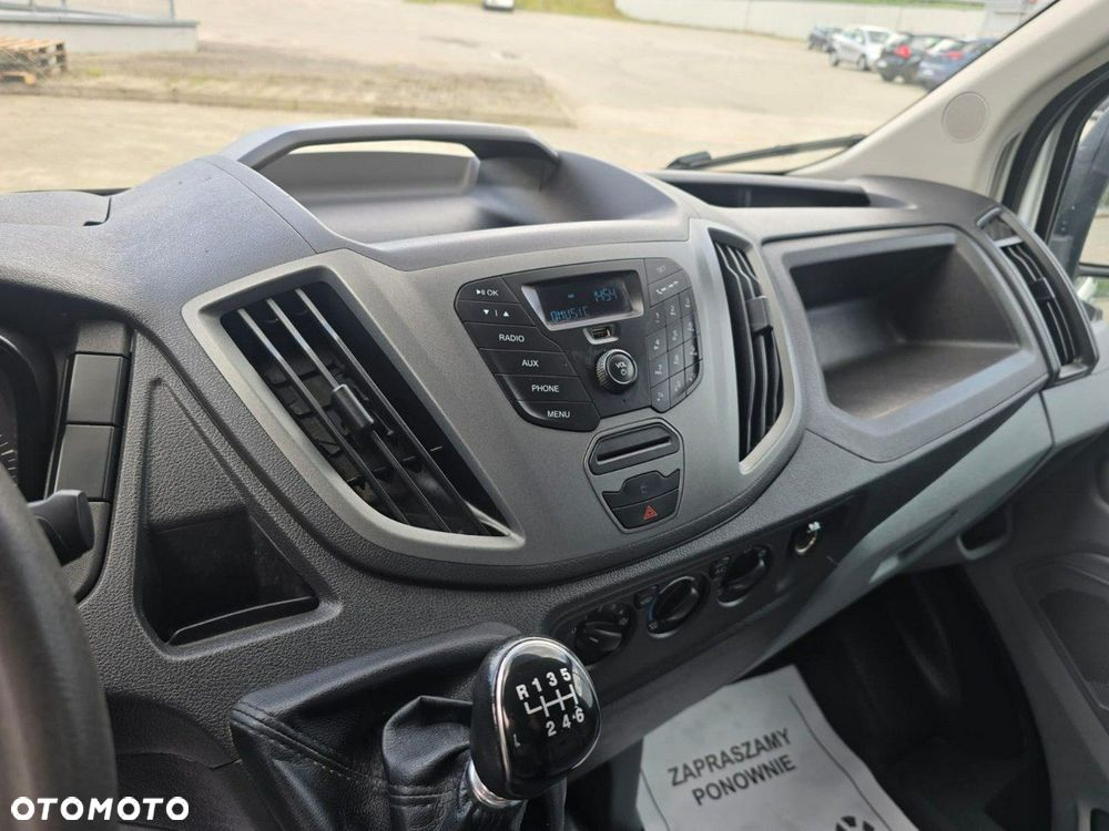 Ford Transit - 24