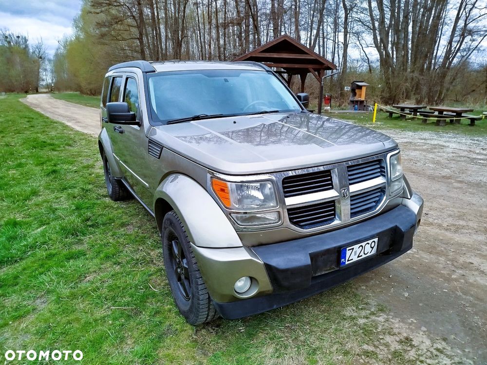 Dodge Nitro - 35