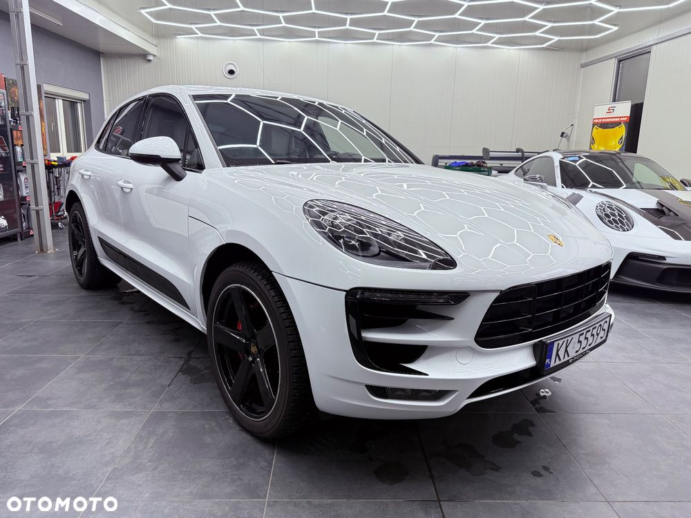 Porsche Macan - 2