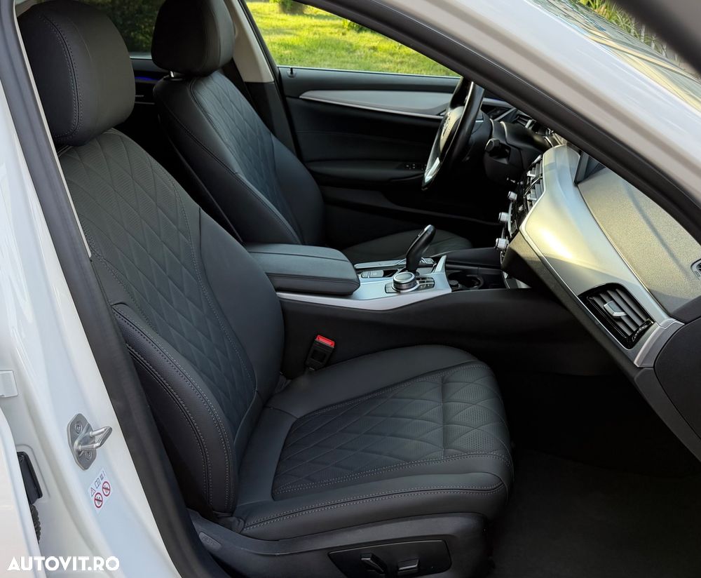 BMW Seria 5 530e AT PHEV - 10