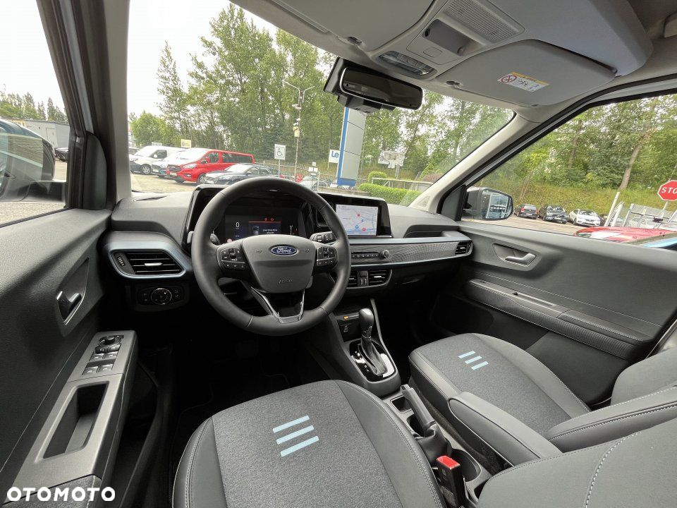 Ford Tourneo Courier - 10