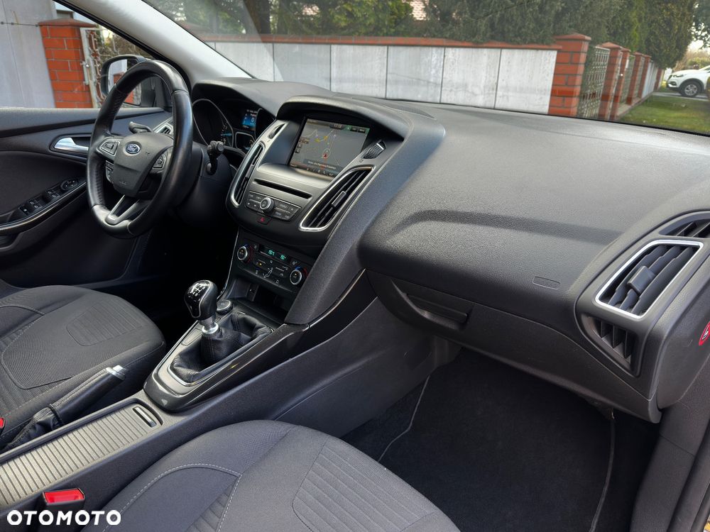 Ford Focus 1.5 EcoBoost Titanium ASS - 16