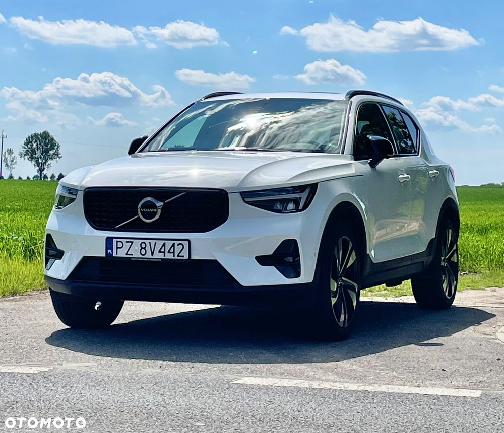 Volvo XC 40 B5 B AWD Ultimate Dark - 1