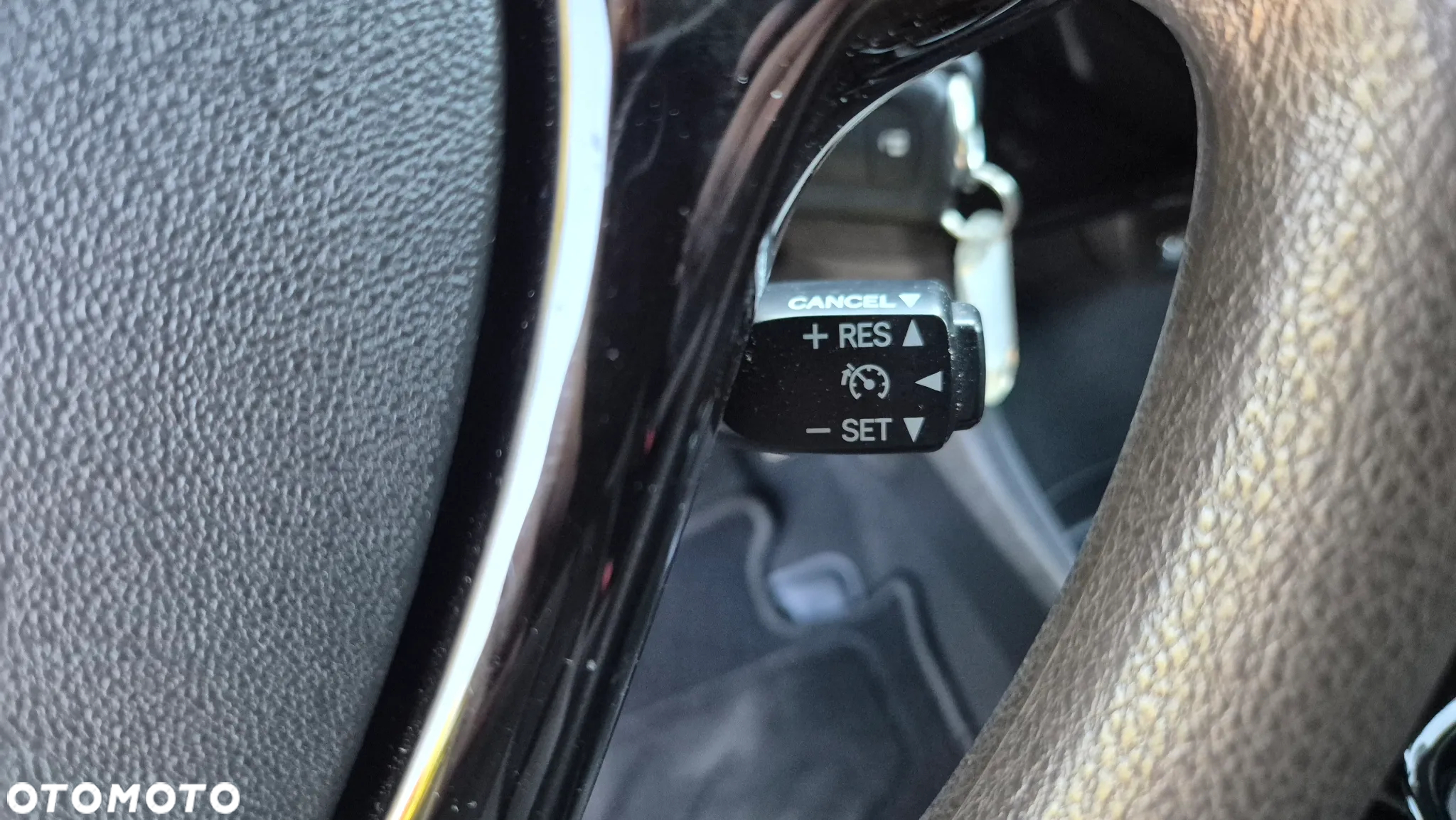 Citroën C1 1.0 VTi Shine EU6 - 25