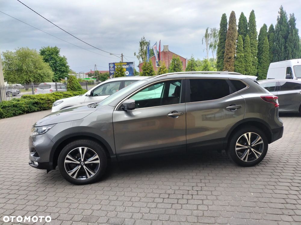 Nissan Qashqai 1.3 DIG-T N-Connecta EU6d - 1