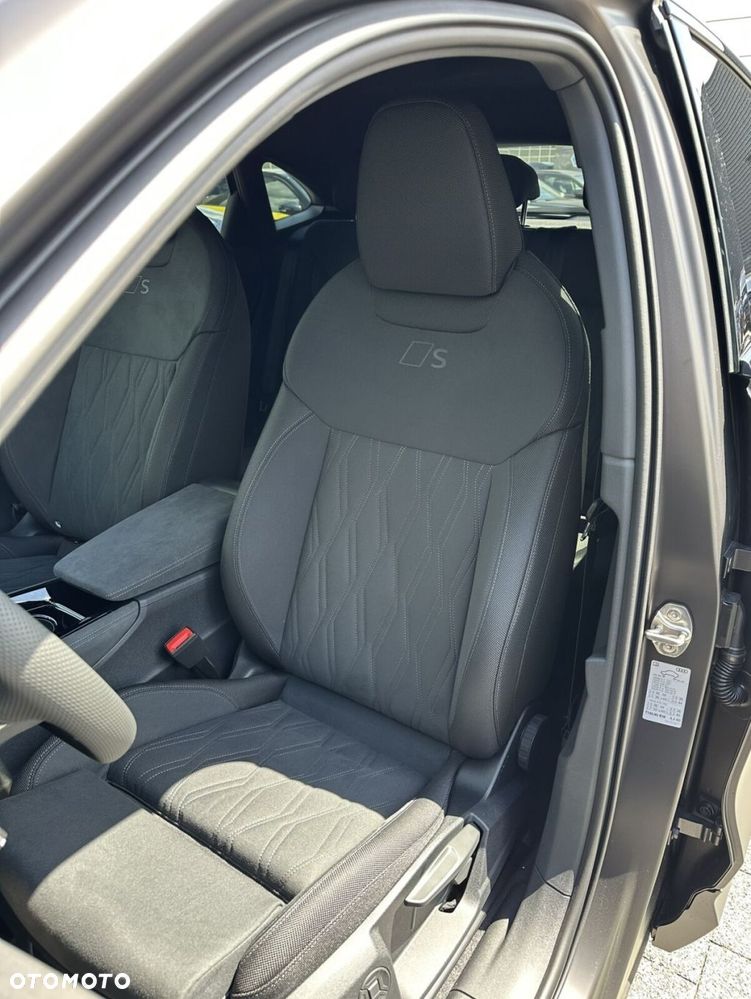 Audi Q3 Sportback - 14