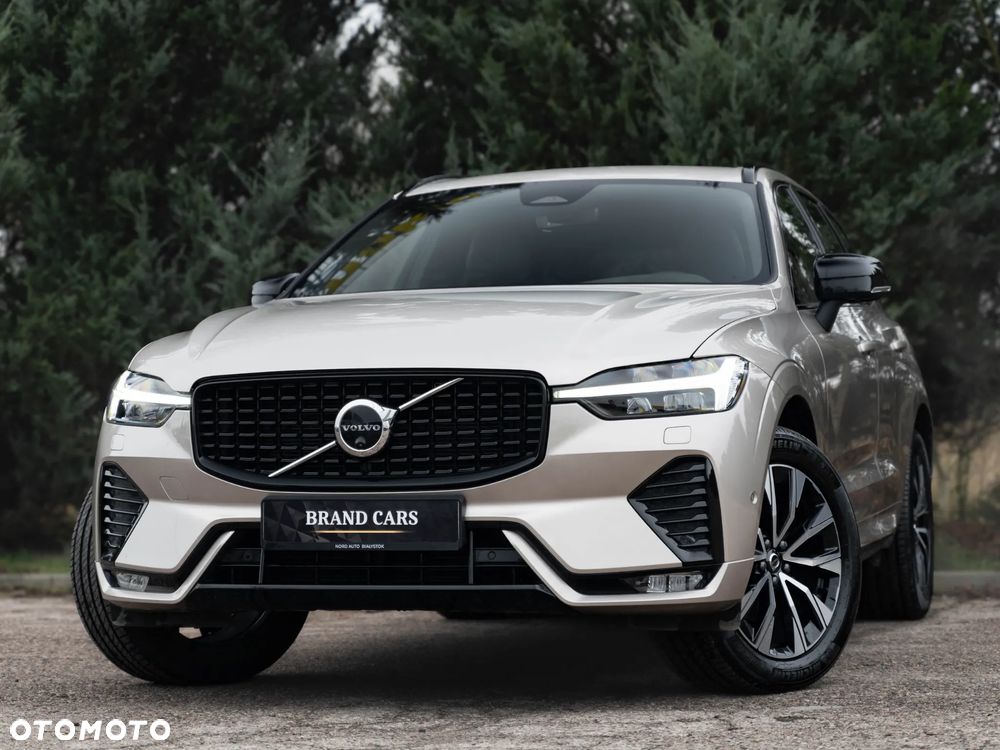 Volvo XC 60 B5 B AWD Plus Dark - 1