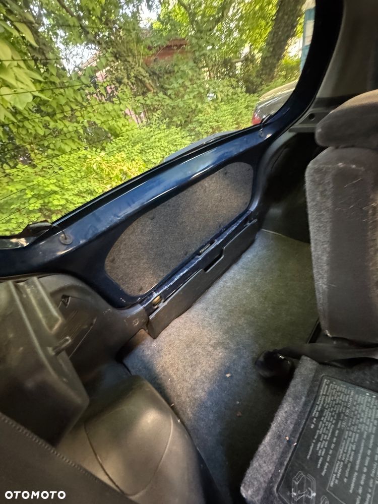 Toyota Yaris - 5