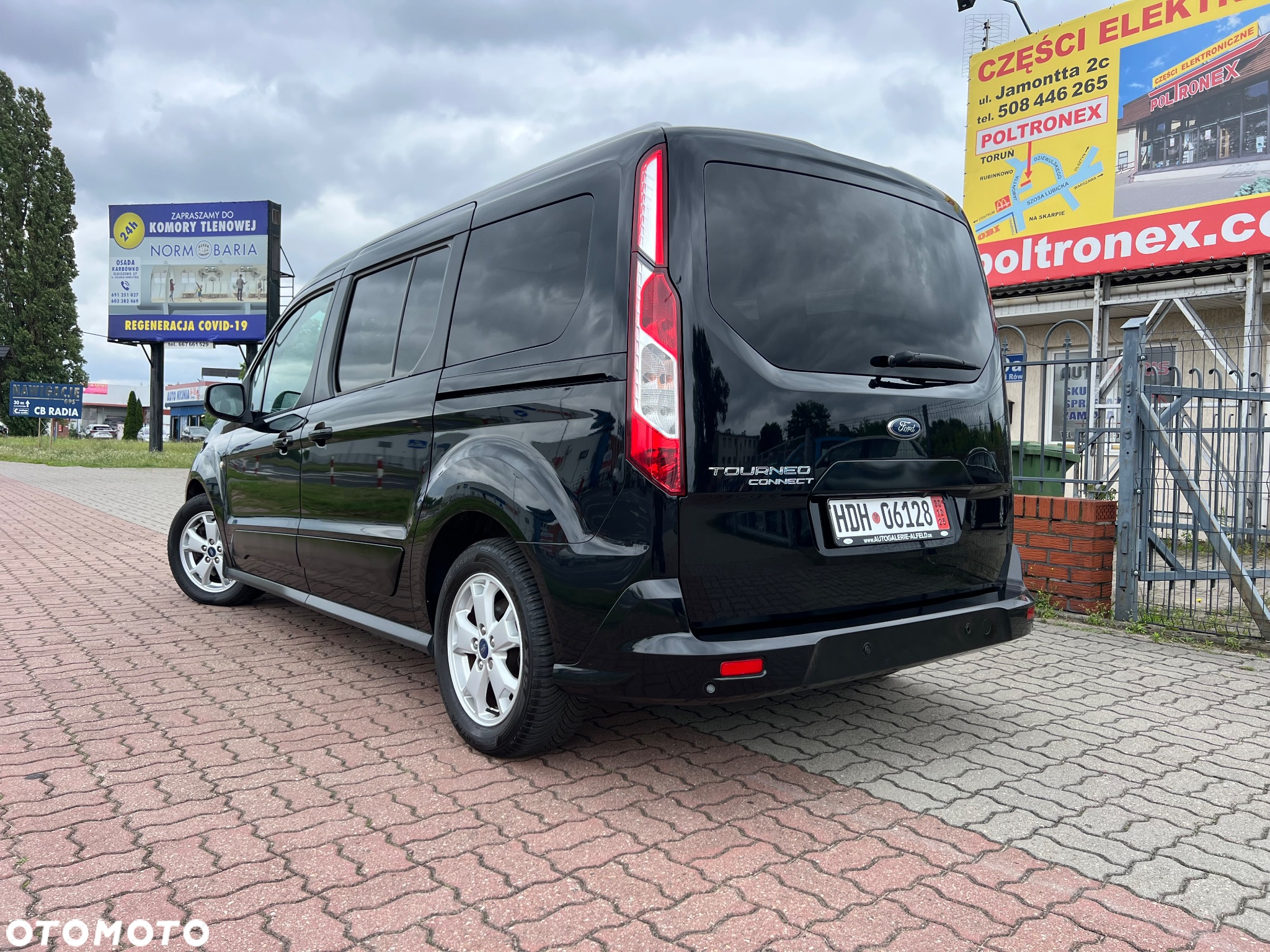 Ford Tourneo Connect 1.5 EcoBlue Start-Stop Titanium - 30