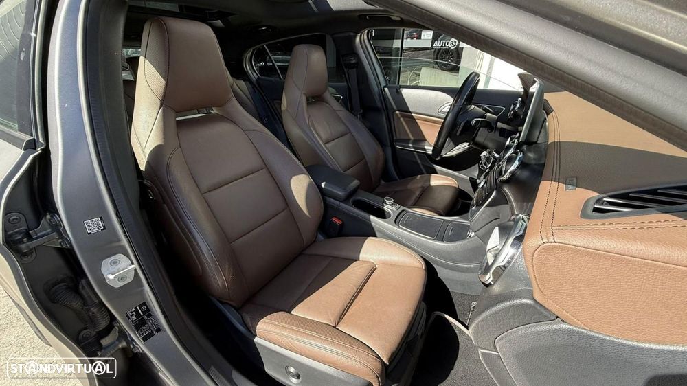 Mercedes-Benz GLA 220 d Urban — fotografia 5