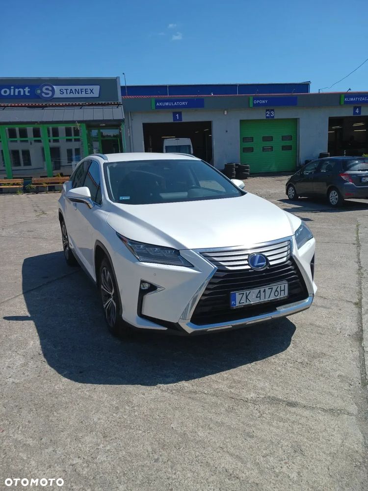 Lexus RX - 4