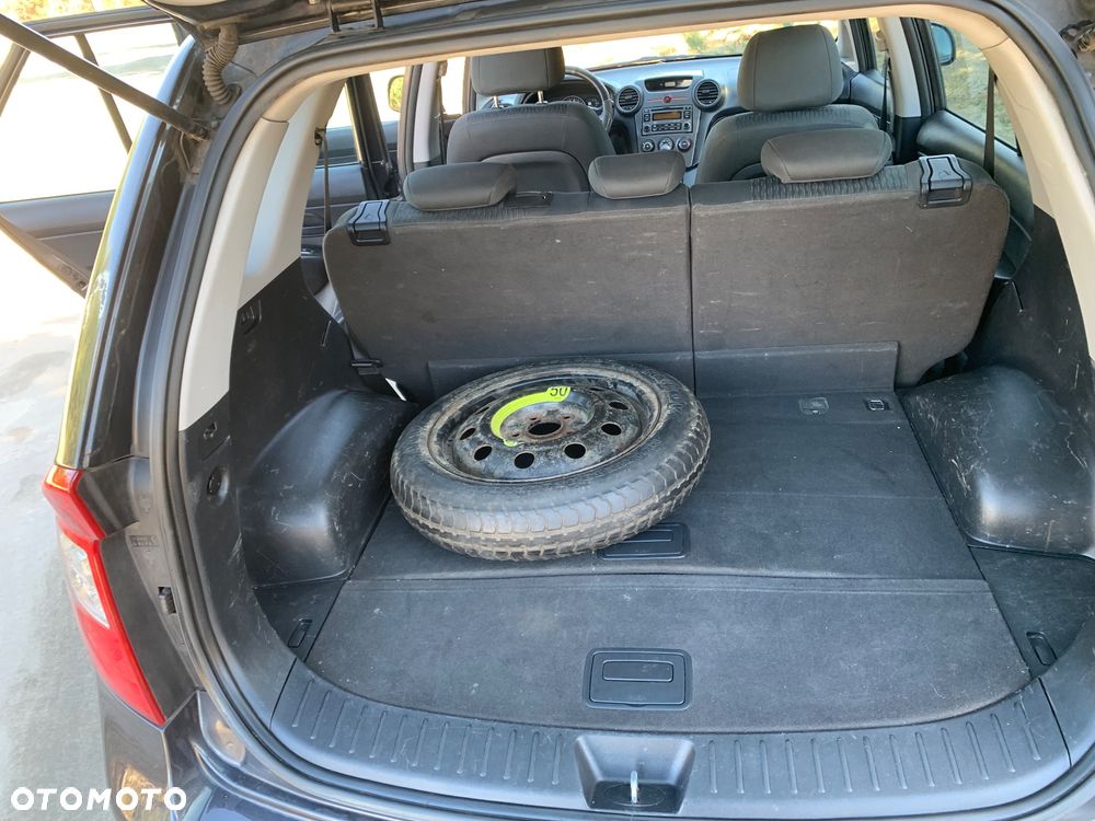 Kia Carens 2.0 CVVT LX - 18