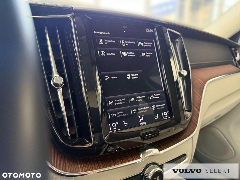 Volvo XC 60 - 19