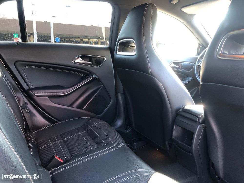 Mercedes-Benz CLA 200 CDI Urban Aut. - 10