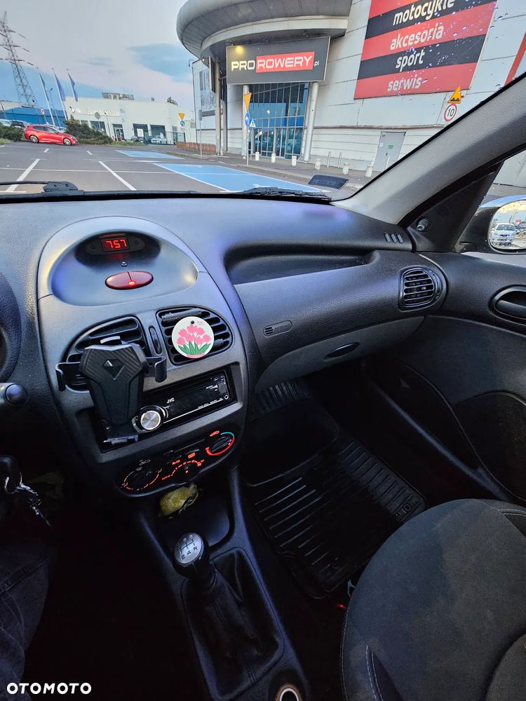 Peugeot 206 1.4 Trendy - 8