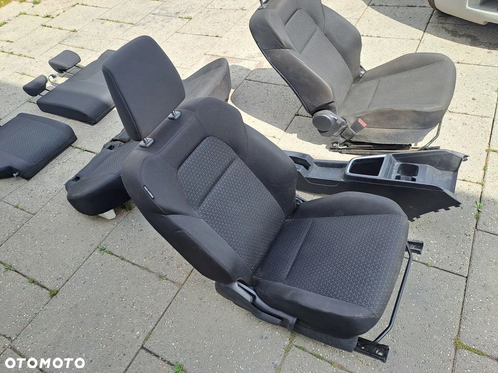 Suzuki Swift MK8 5D komplet foteli podgrzewanych boczki EU - 2