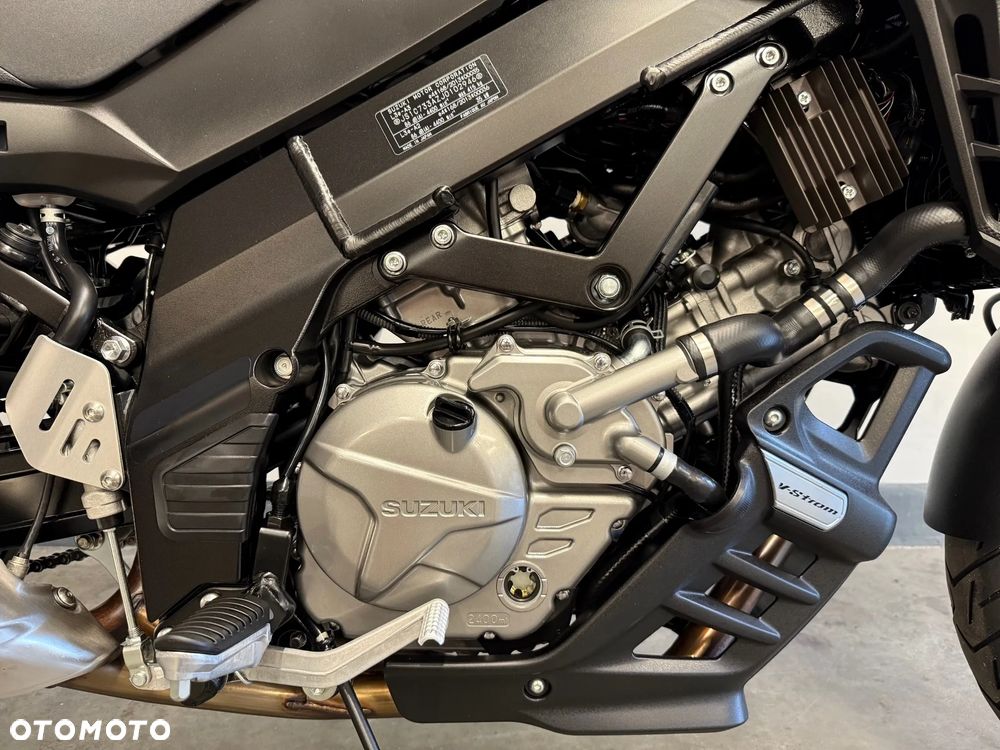 Suzuki V-STROM - 21