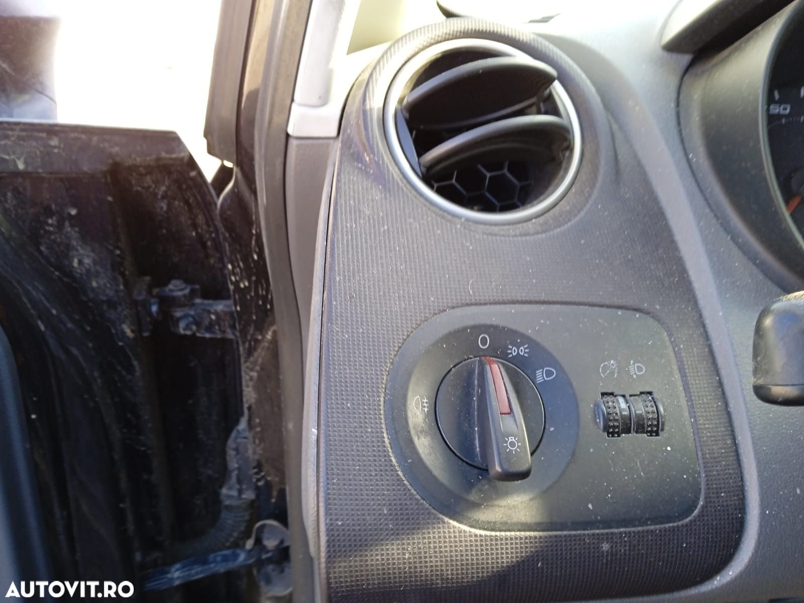 Dezmembrari  Seat IBIZA 5 (6J)  2008  > 0000 1.2 Benzina - 3