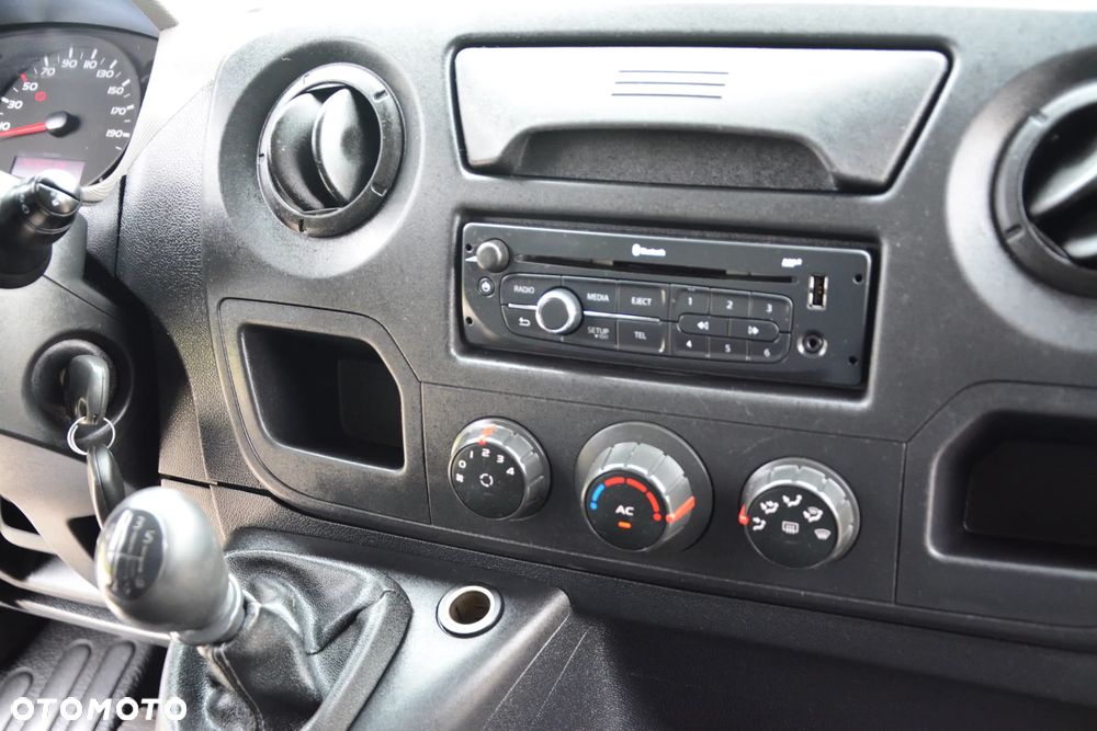 Nissan NV400 - 20