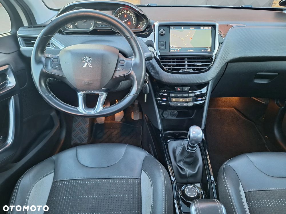 Peugeot 2008 BlueHDi FAP 120 STOP & START Crossway - 25