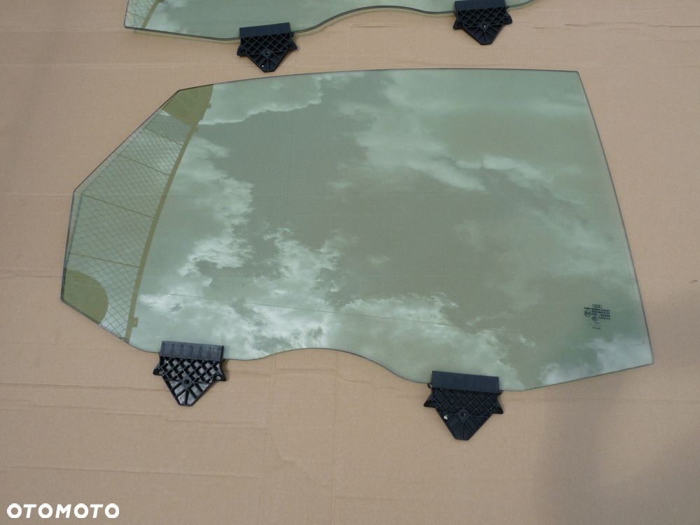 AUDI A8 D3 SZYBA DRZWI TYŁ ACOUSTIC VSG AS2