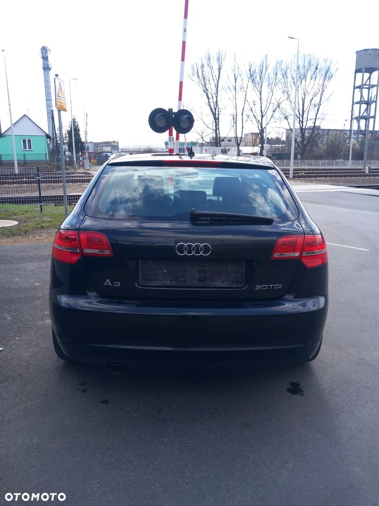 Audi A3 Sportback - 4