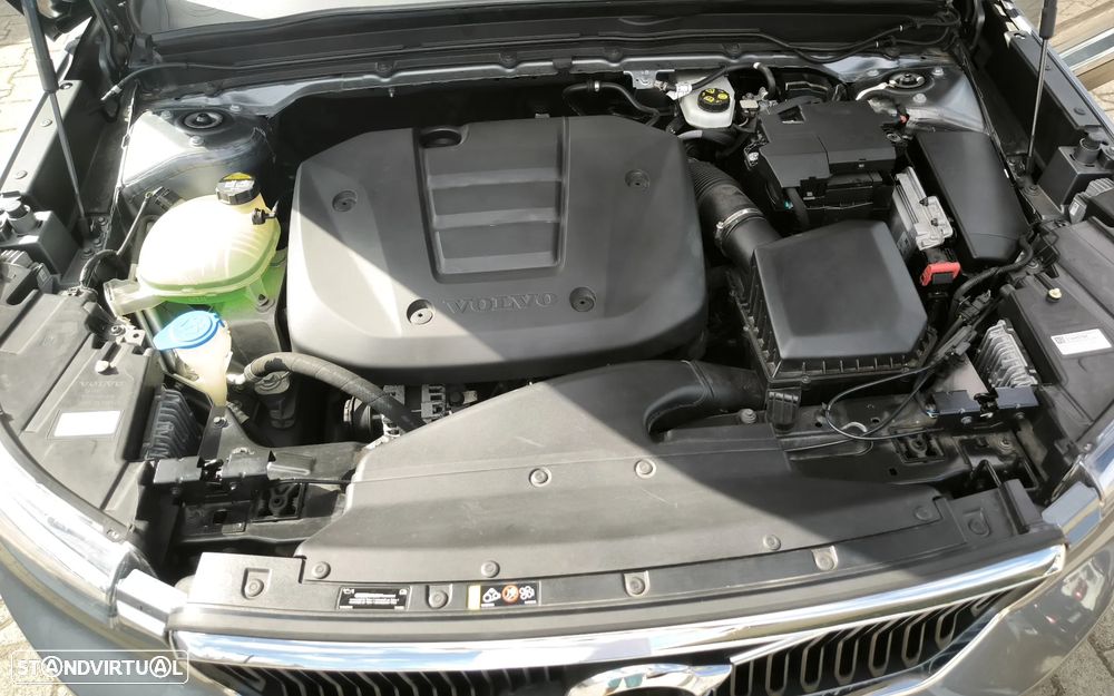 Volvo XC 40 1.5 T3 Tech Edition - 22