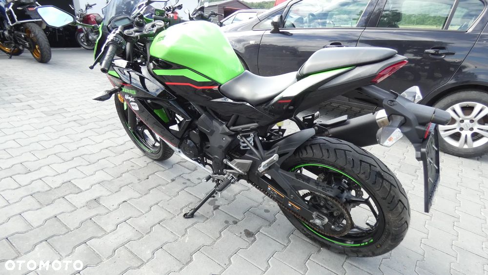Kawasaki Ninja - 8