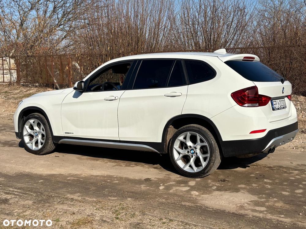 BMW X1 sDrive20i Sport Line - 7