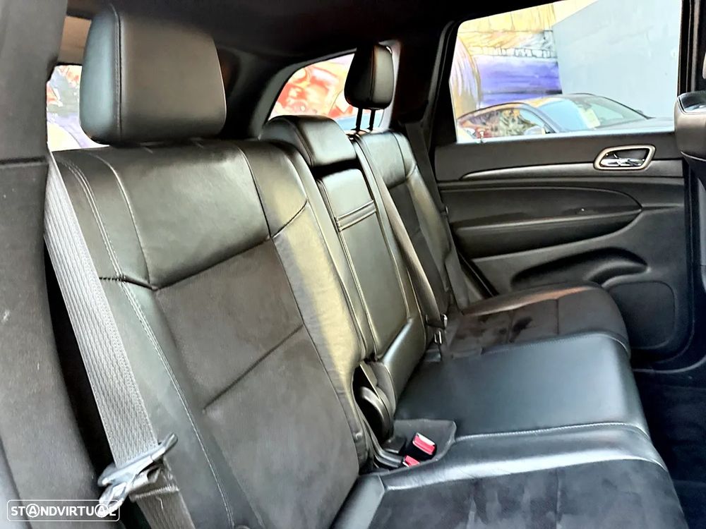 Jeep Grand Cherokee 3.6 V6 Overland - 31