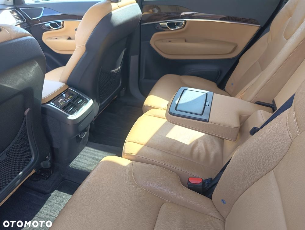 Volvo XC 90 T6 AWD Geartronic Inscription - 8