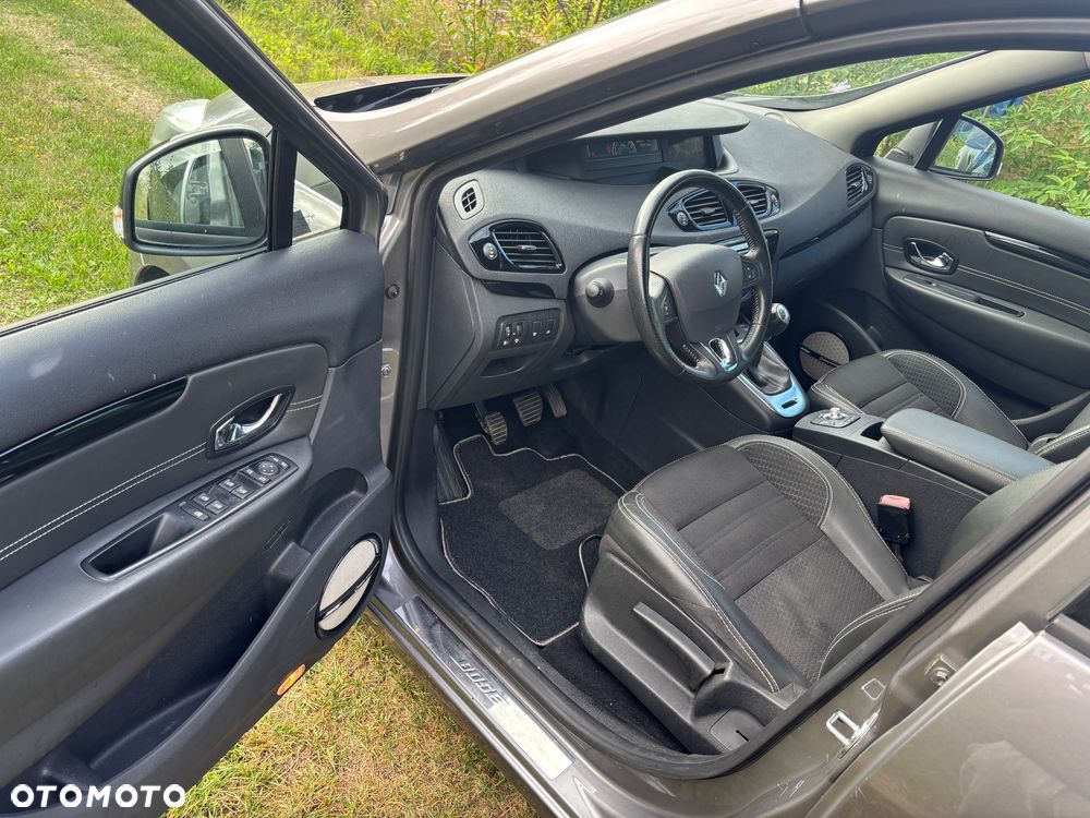 Renault Grand Scenic ENERGY TCe 115 Bose Edition - 15