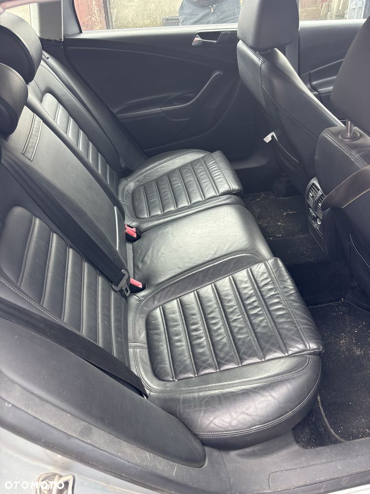 Volkswagen Passat - 6