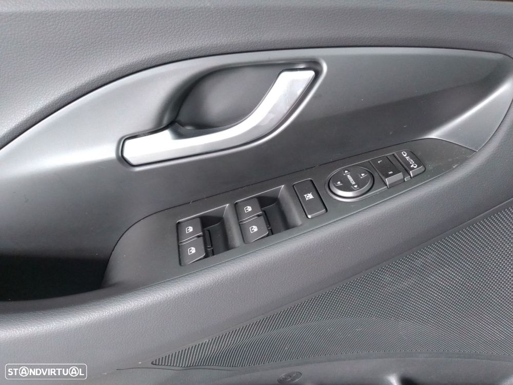 Hyundai i30 SW 1.0 T-GDi Style Plus - 24