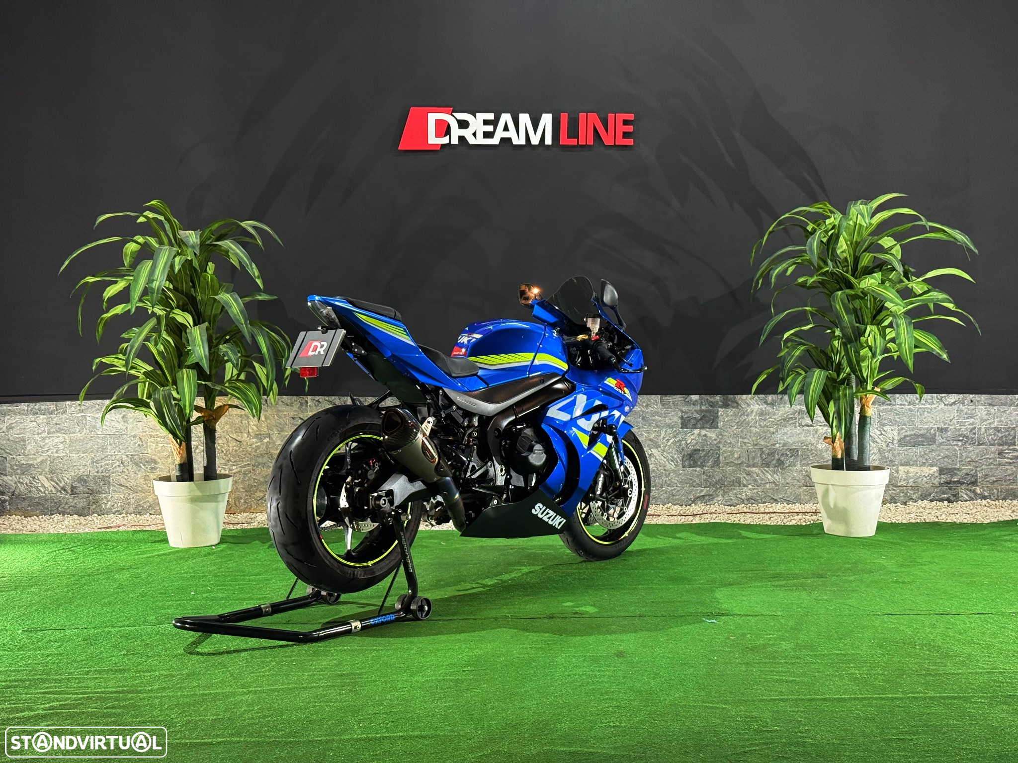 Suzuki GSX-R - 10