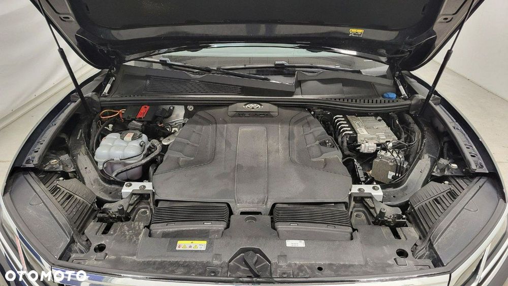 Volkswagen Touareg - 33